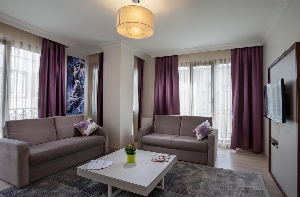 Plus Hotel Cihangir Suites Istanbul Room photo