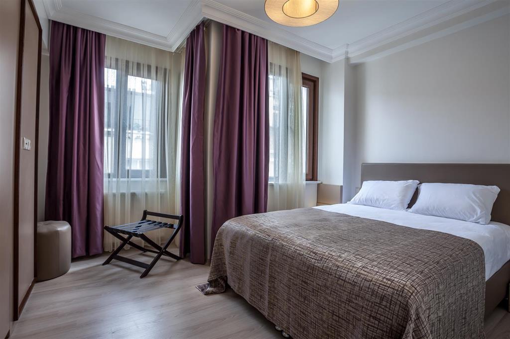 Plus Hotel Cihangir Suites Istanbul Exterior photo